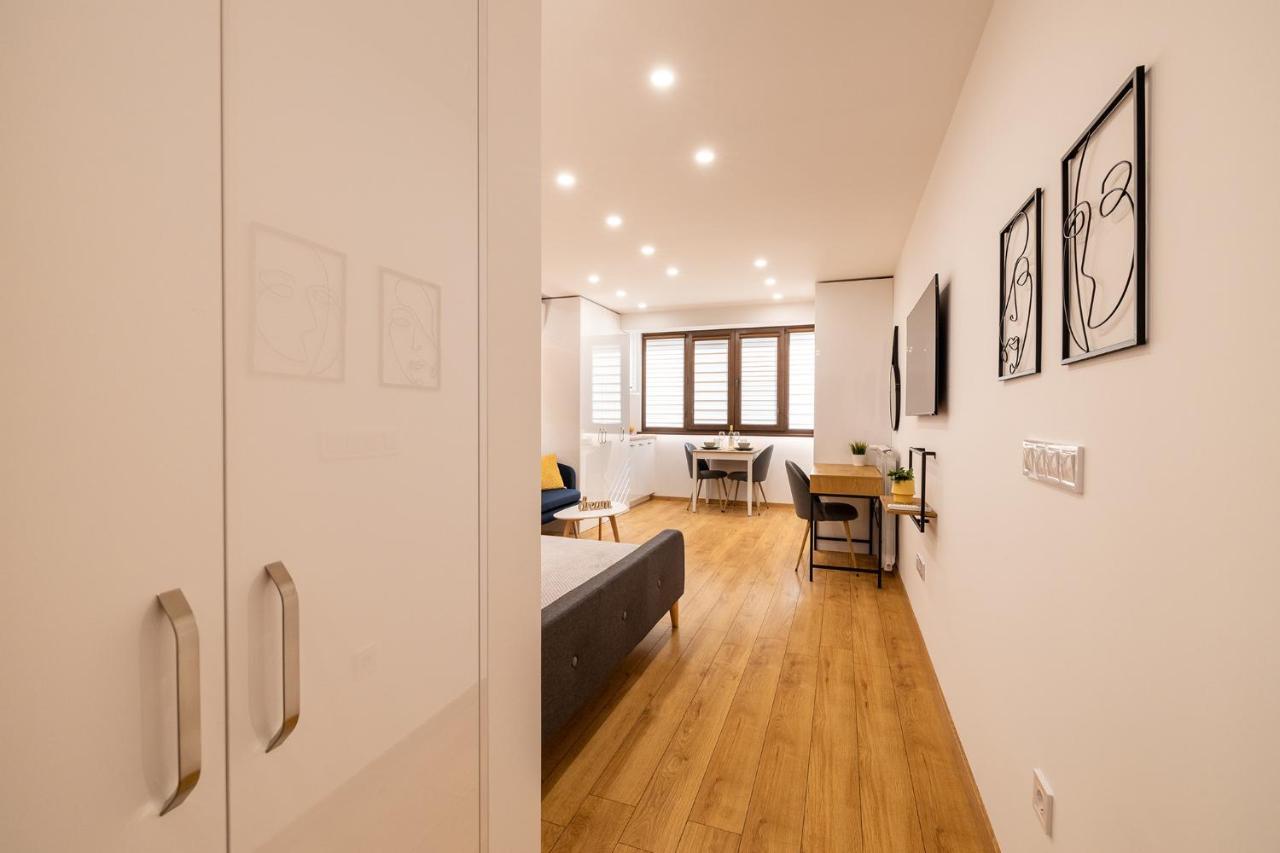 Luxury Studio Living High-End Amenities And Great Location By Flat Mаnager 소피아 외부 사진