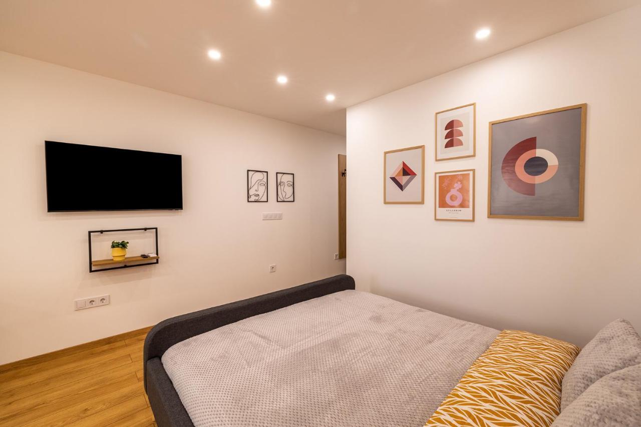 Luxury Studio Living High-End Amenities And Great Location By Flat Mаnager 소피아 외부 사진
